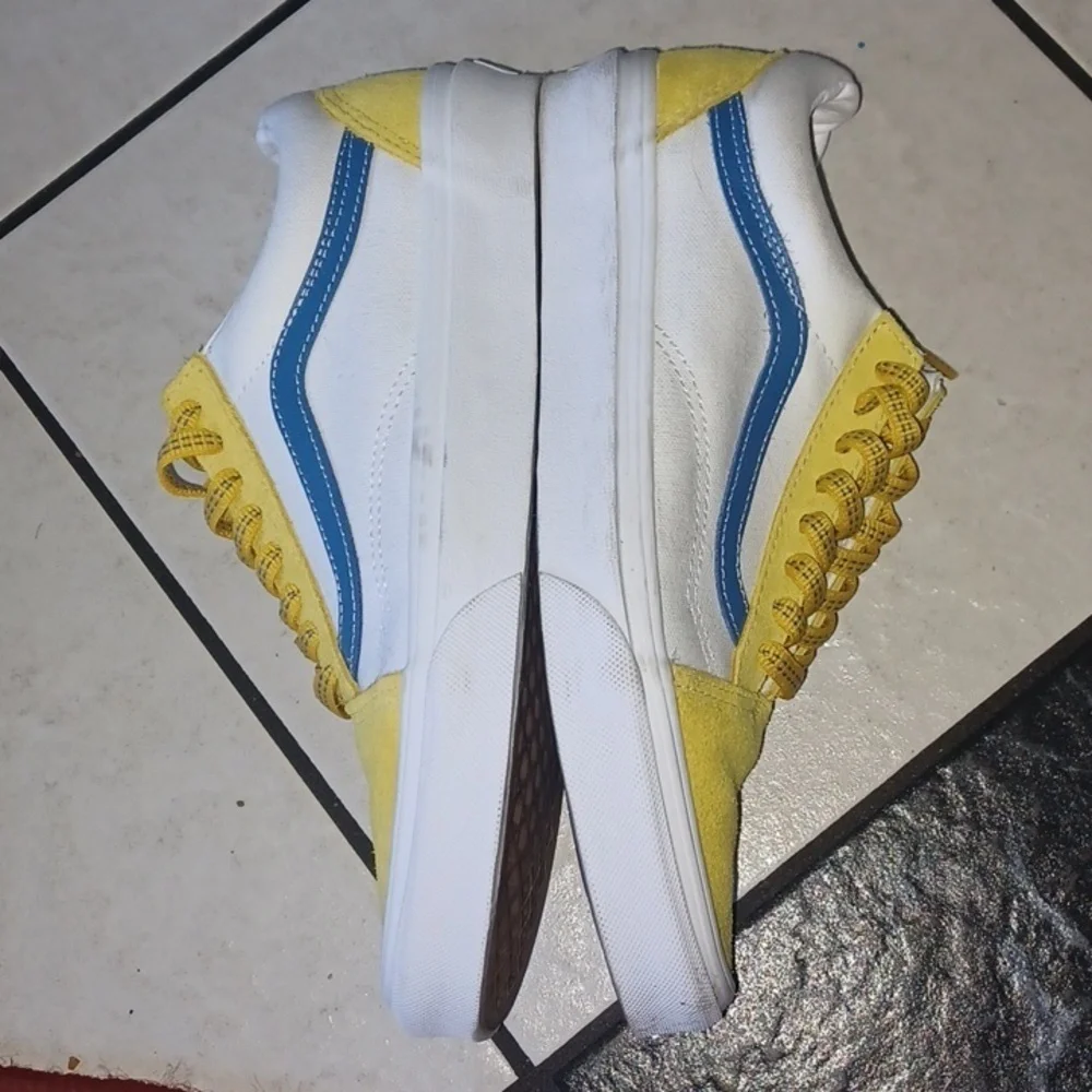 VANS Old Skool Yellow Suede Cap Toe Lace Up Low Top Sneakers (Unisex)